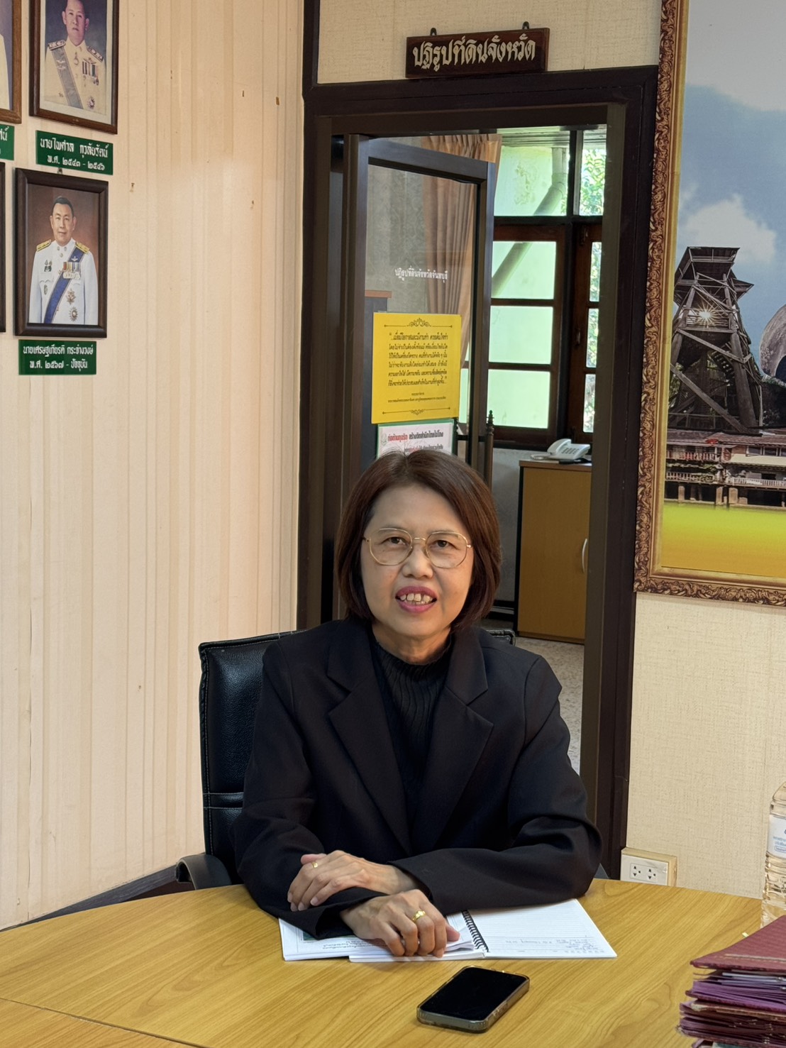 title - ส.ป.ก.จันทบุรี เข้าร่วมประชุมคณะอนุกรรมการโครงการและการเงินกองทุนการปฏิรูปที่ดินเพื่อเกษตรกรรม ครั้งที่ 9/2568 ผ่านระบบ Zoom Meeting 